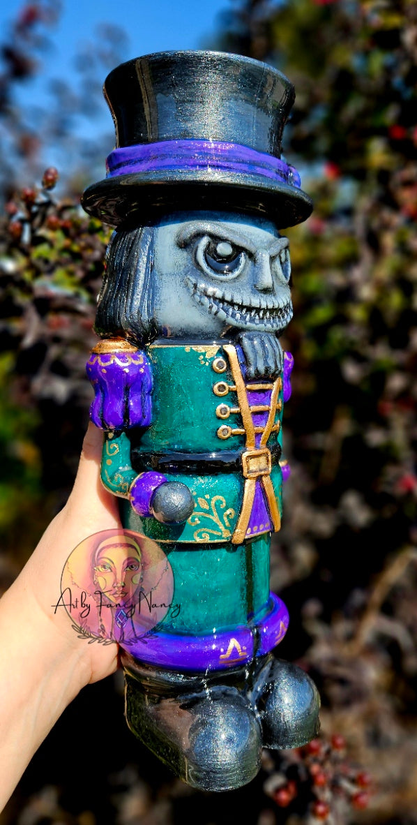 Evil Nutcracker with Top Hat 32oz