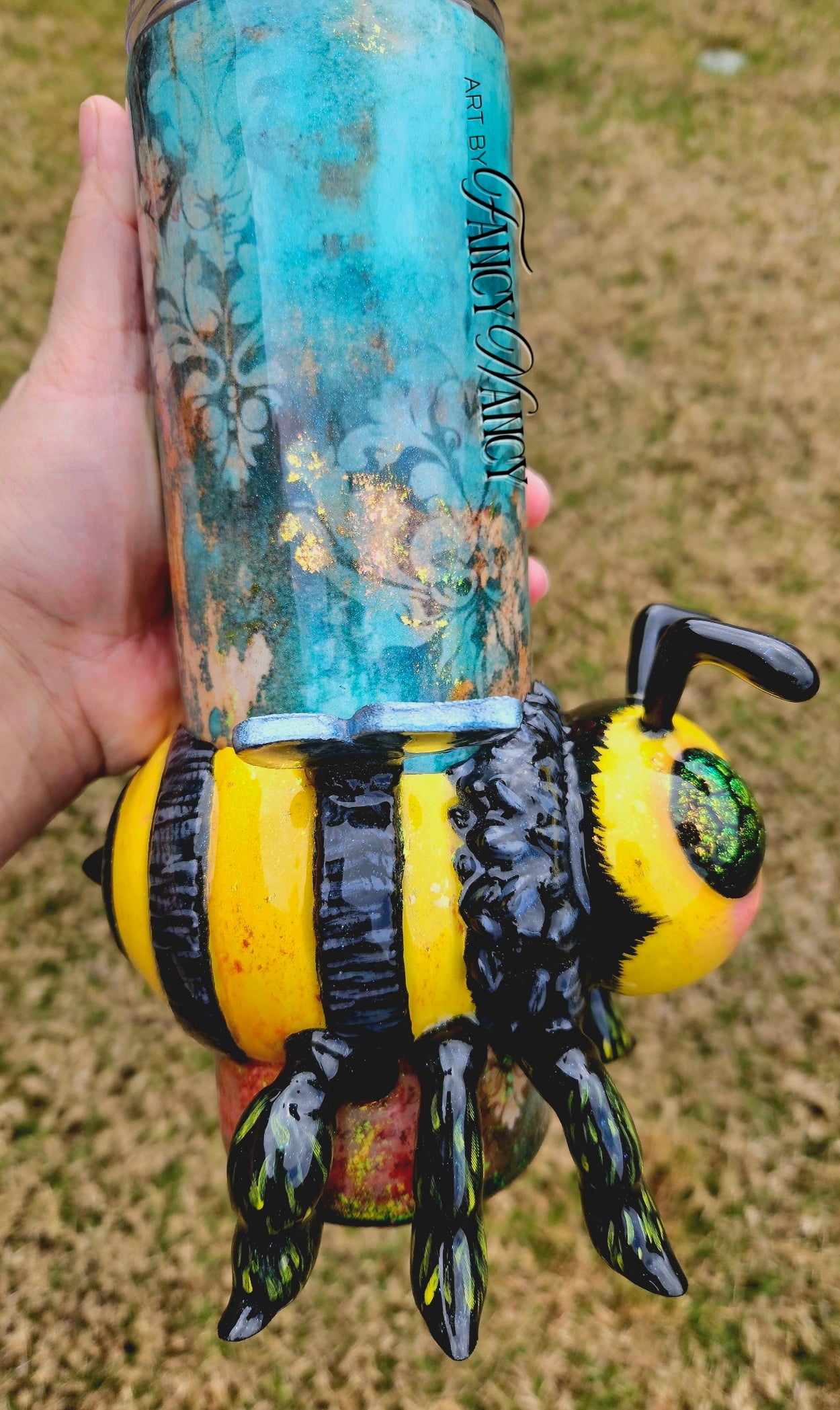 Cute 3D bee tumbler 30oz