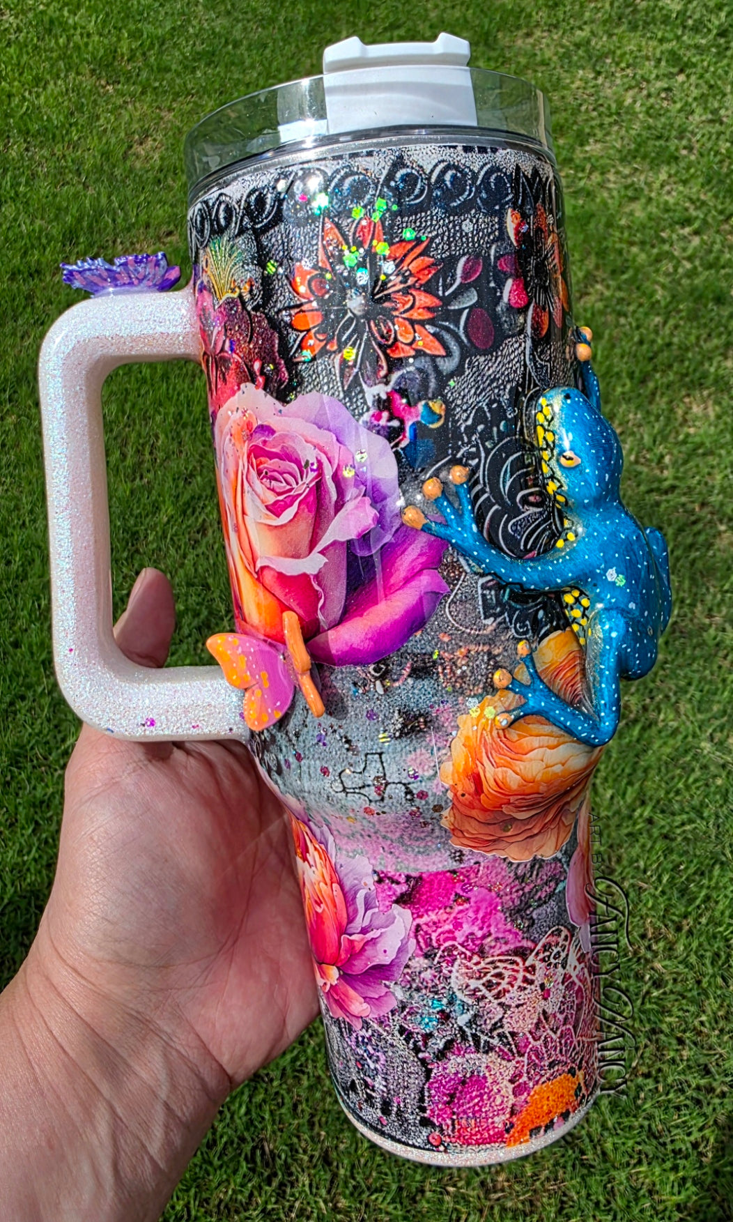 Grunge floral Frog 40oz