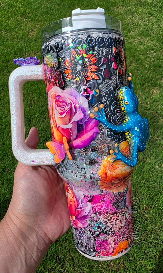 Grunge floral Frog 40oz