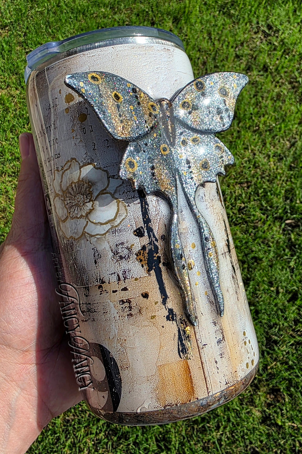 Grunge Moth 22oz thick tumbler