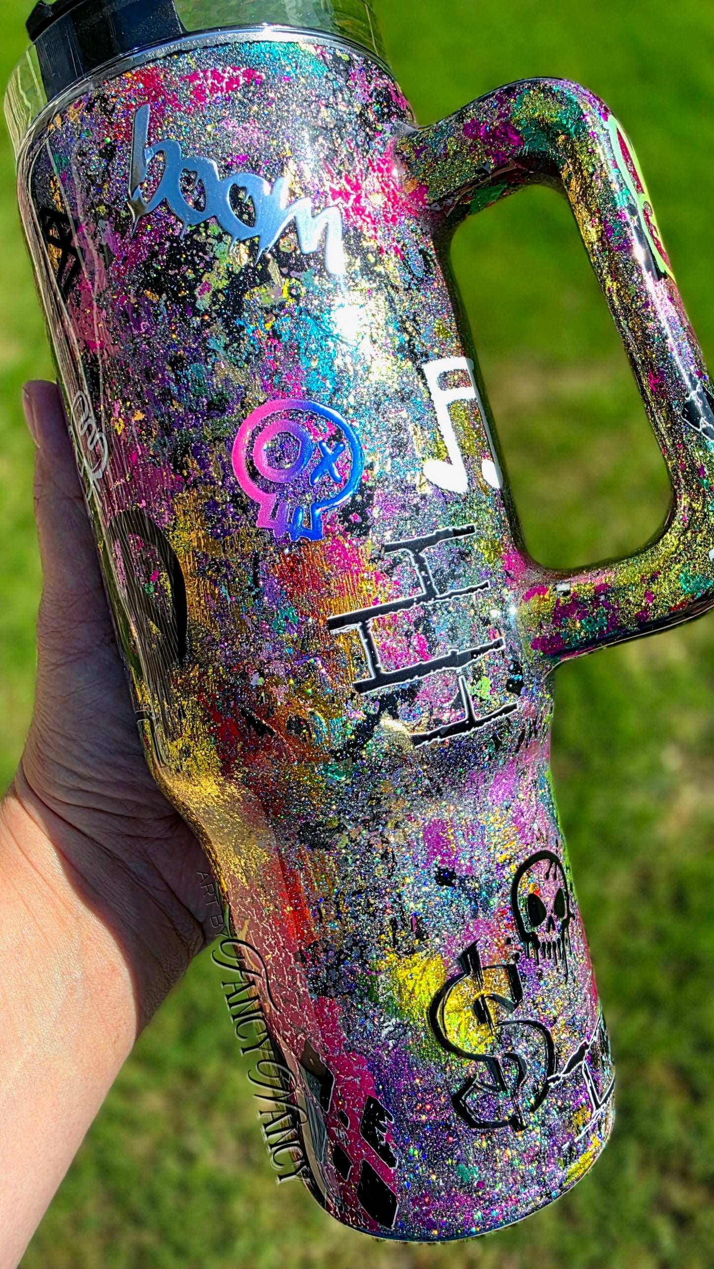 Spill the tea graffiti 40oz