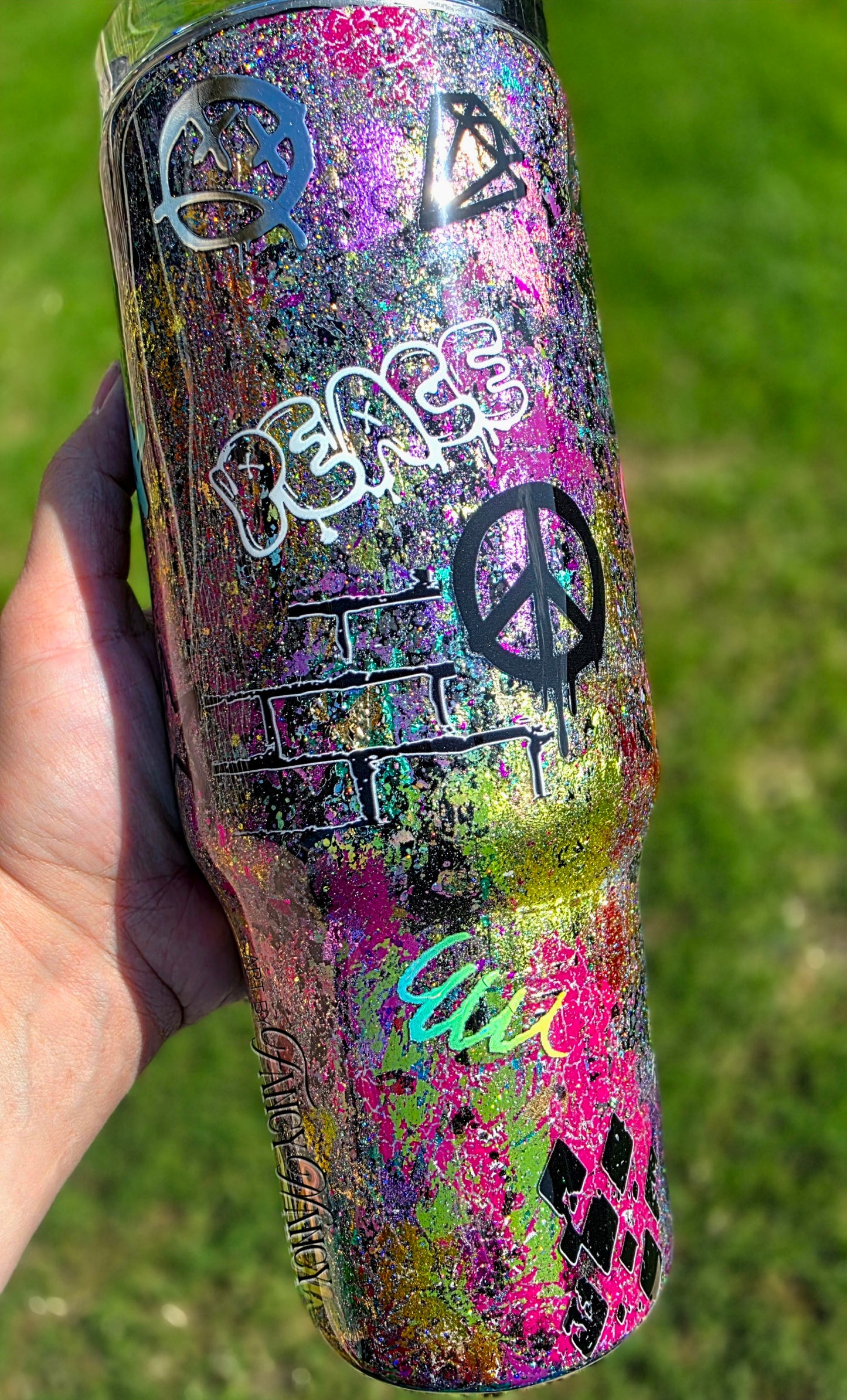Spill the tea graffiti 40oz