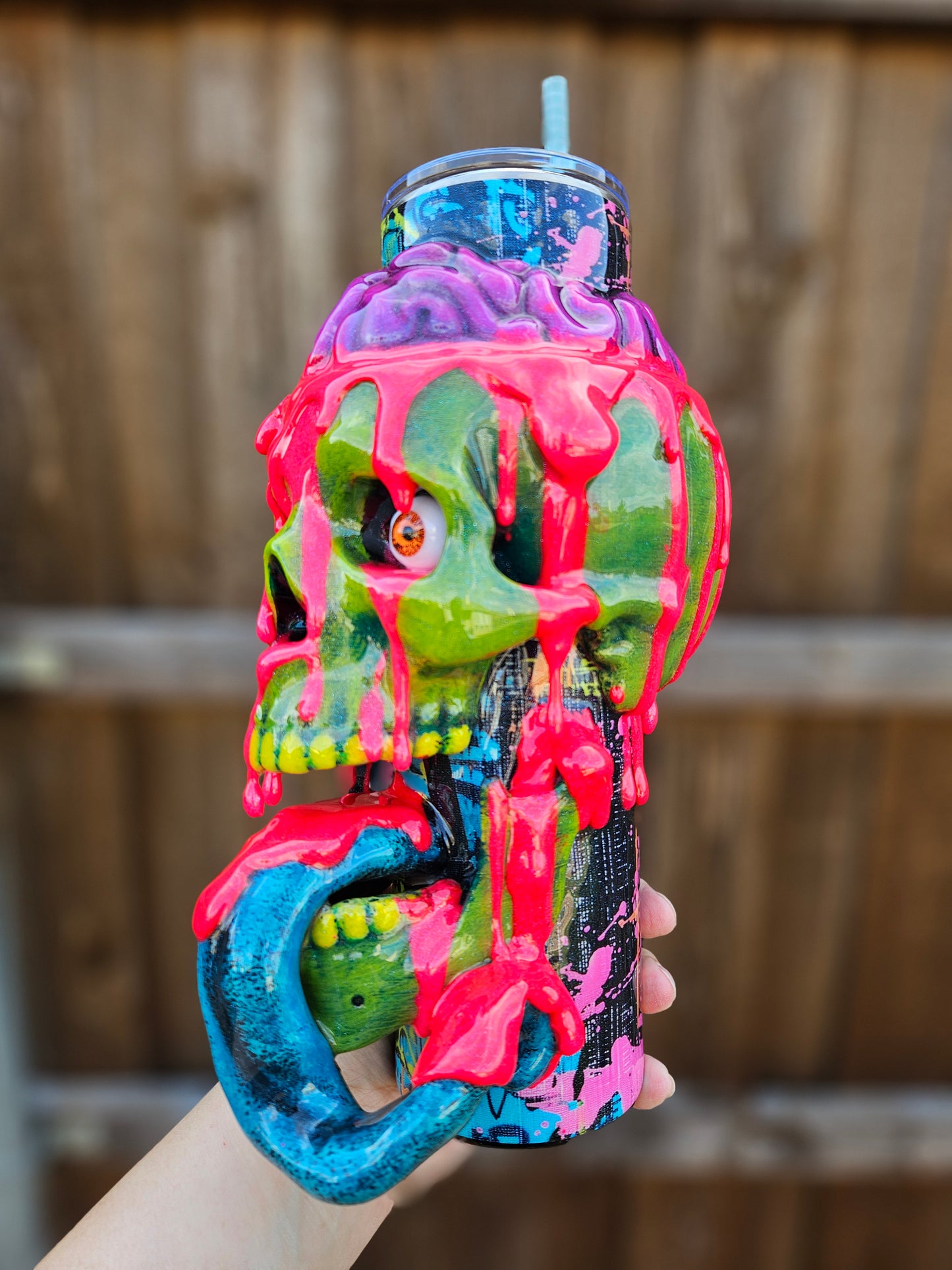 Drippy skull 32oz