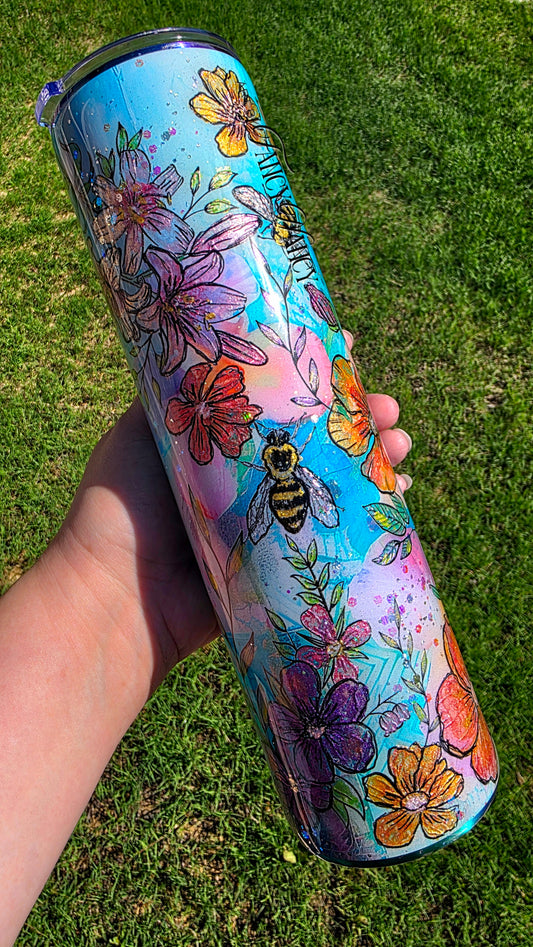 Bee in bloom tumbler 32oz